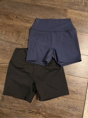High-Waist Active Bike Shorts - Black & Navy